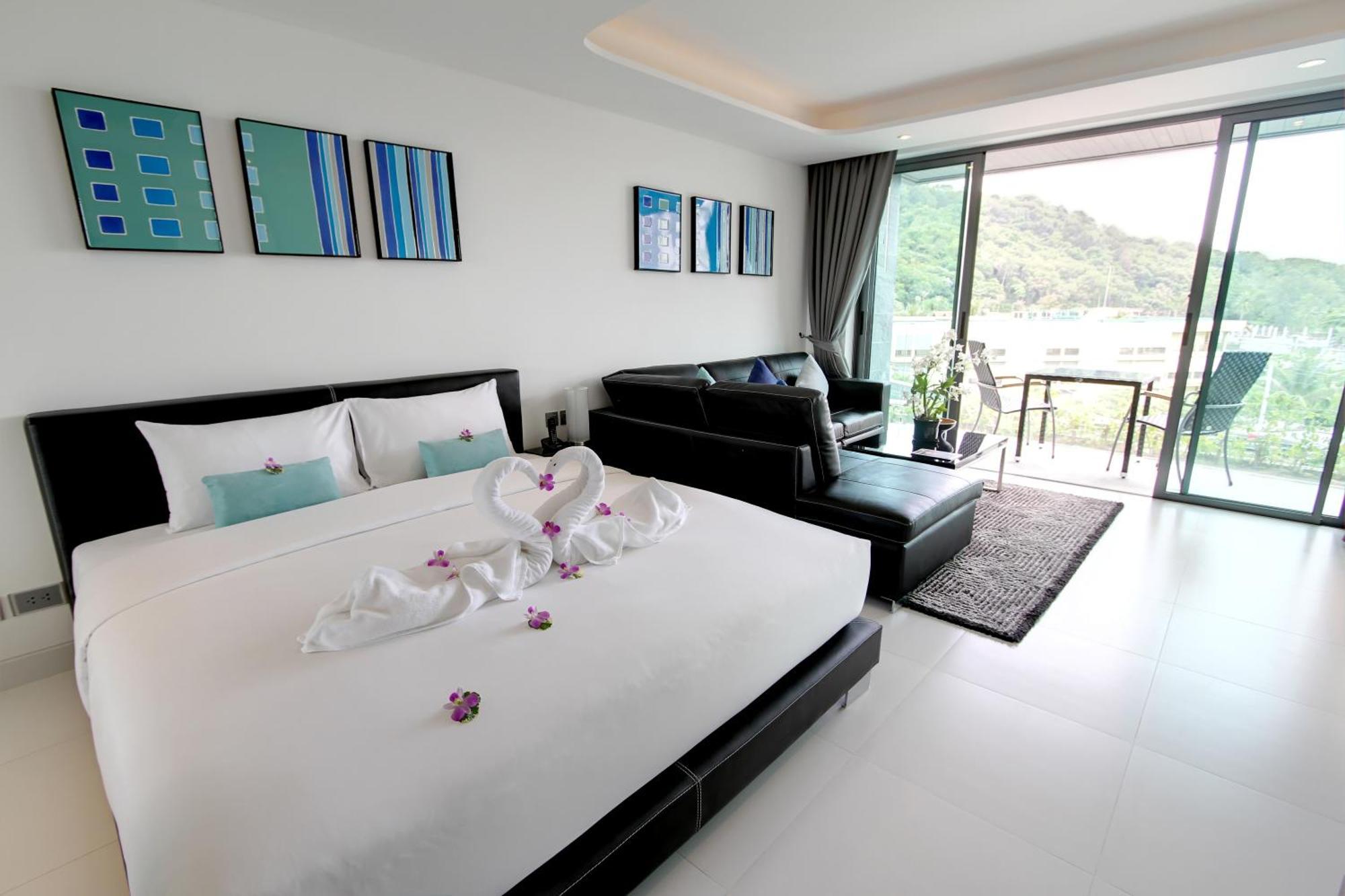 Lets Phuket Twin Sands Resort & Spa Patong Exterior photo